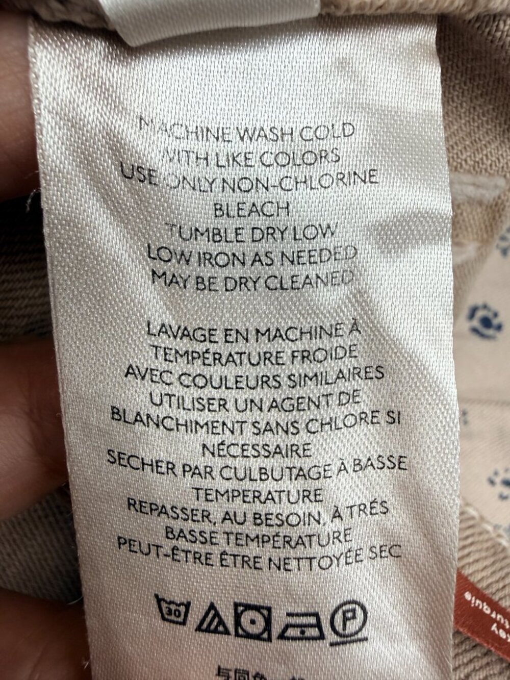 PILCRO Anthropologie The Vintage Straight Jeans Raw Hem | Size 28 - Picture 10 of 10